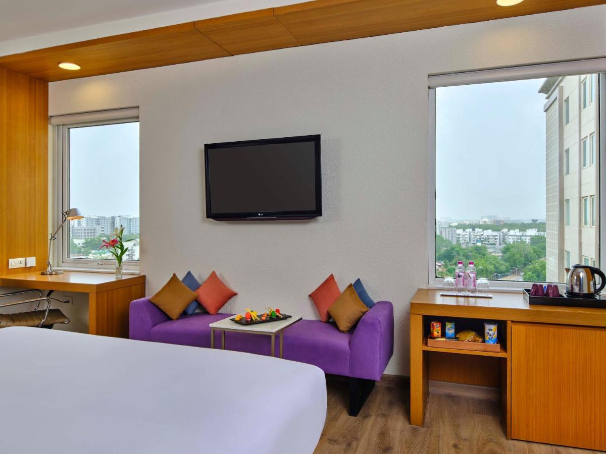 Vivanta Ahmedabad Sg Highway Eksteriør bilde